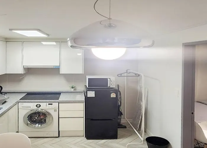 엘리베이터 있음 White Linen House