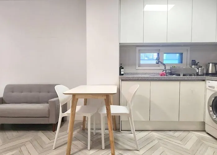 엘리베이터 있음 White Linen House * Seoul